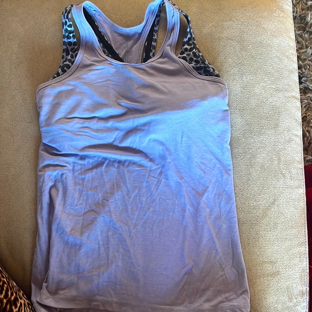 Lululemon tank with built in bra